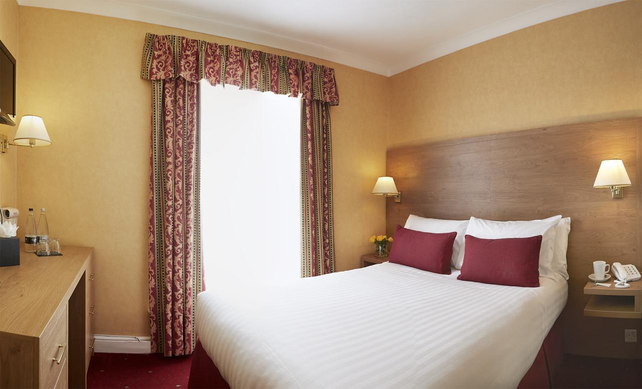 Riviera Town House Hotel Scarborough Exterior photo