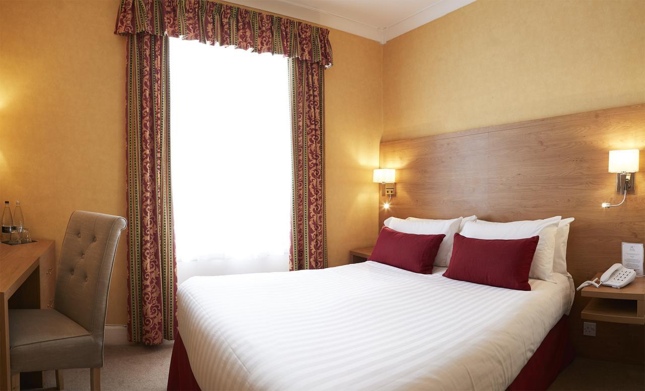 Riviera Town House Hotel Scarborough Exterior photo